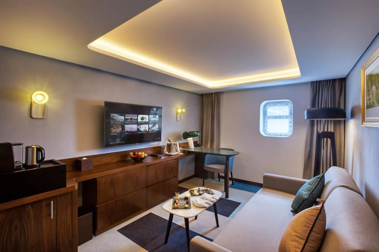 Queen Elizabeth 2 Hotel Dubai