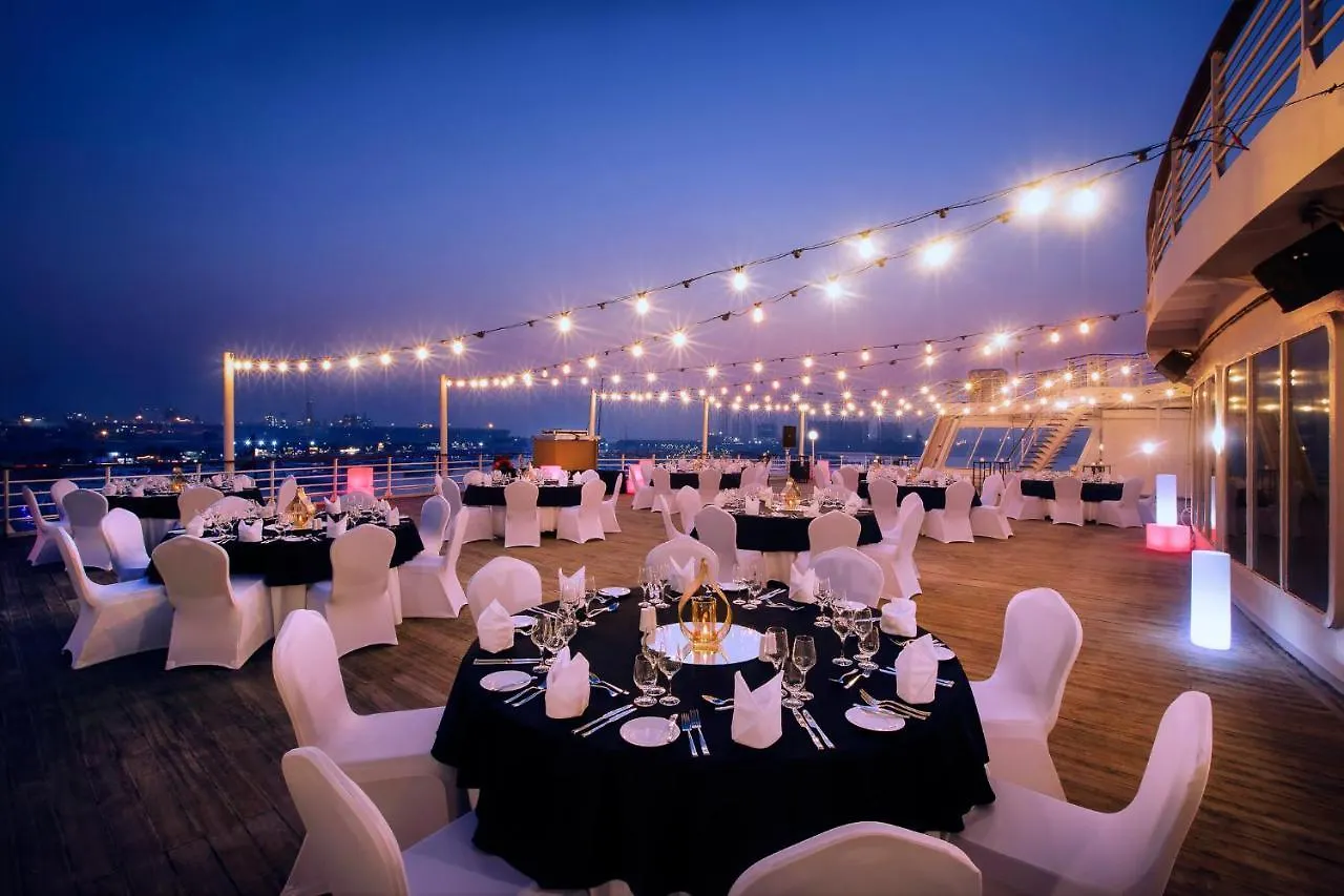 Queen Elizabeth 2 Hotel Dubai