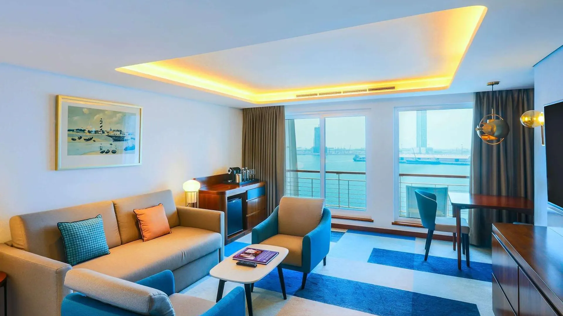 Queen Elizabeth 2 Hotel Dubai 4*,  United Arab Emirates