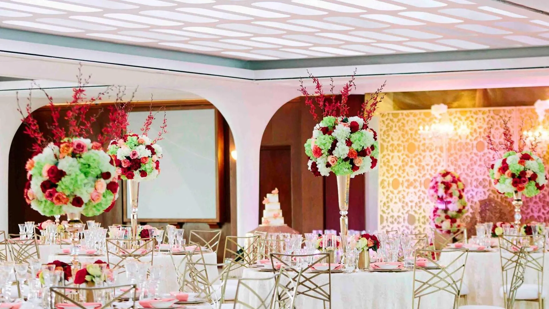 Queen Elizabeth 2 Hotel Dubai